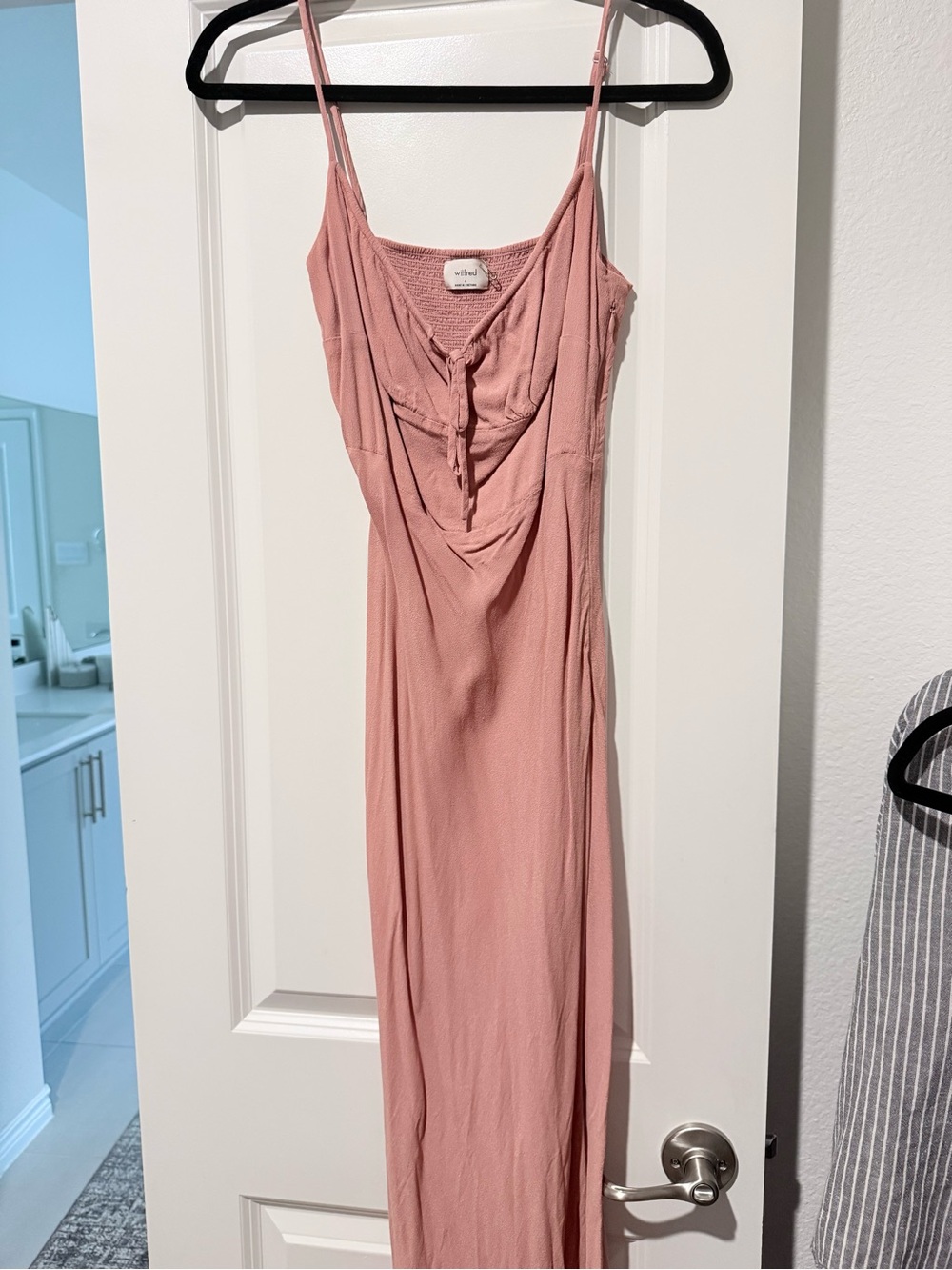 Wilfred Dusty Rose Sleeveless Maxi Dress with Tie Front